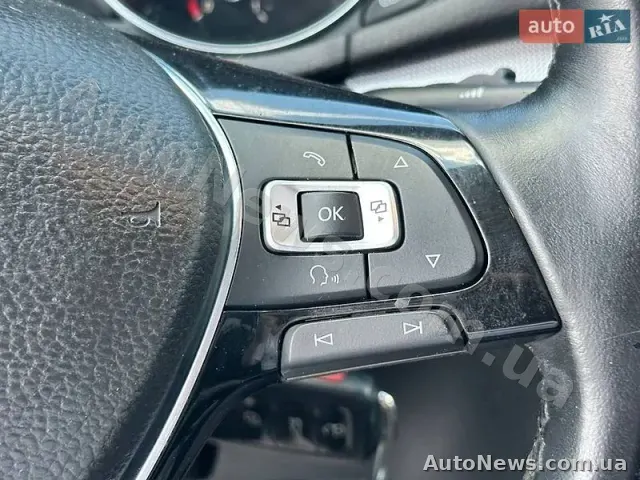 2016 Volkswagen Passat, VIN 1VWBT7A33GC013333 — фото 15 (autoria)