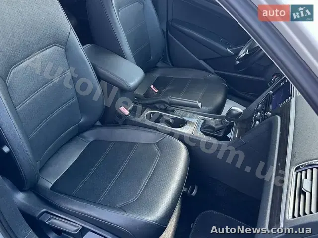 2016 Volkswagen Passat, VIN 1VWBT7A33GC013333 — фото 25 (autoria)