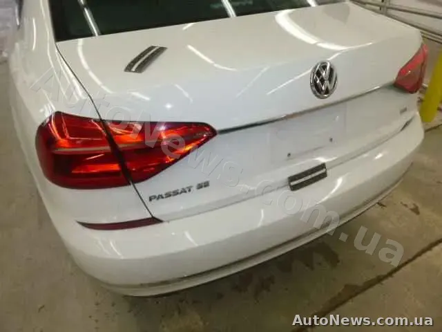 2016 Volkswagen Passat, VIN 1VWBT7A33GC013333 — фото 21 (manheim)