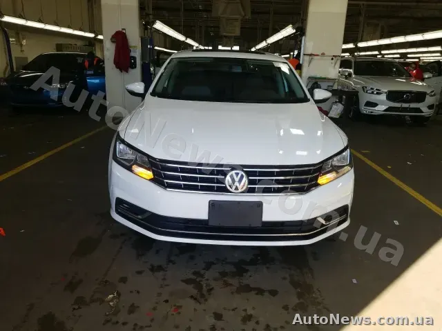2016 Volkswagen Passat, VIN 1VWBT7A33GC013333 — фото 28 (manheim)