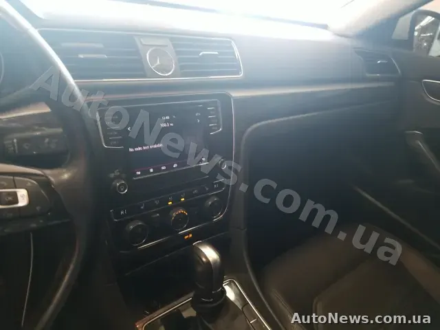 2016 Volkswagen Passat, VIN 1VWBT7A33GC013333 — фото 37 (manheim)