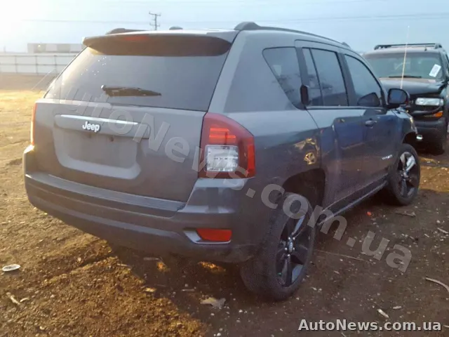 2014 Jeep Compass — zdjęcie 4 (copart)