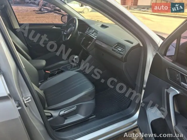 2022 Volkswagen Tiguan, VIN 3VV3B7AX5NM060924 — фото 27 (autoria)