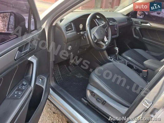 2022 Volkswagen Tiguan, VIN 3VV3B7AX5NM060924 — фото 36 (autoria)