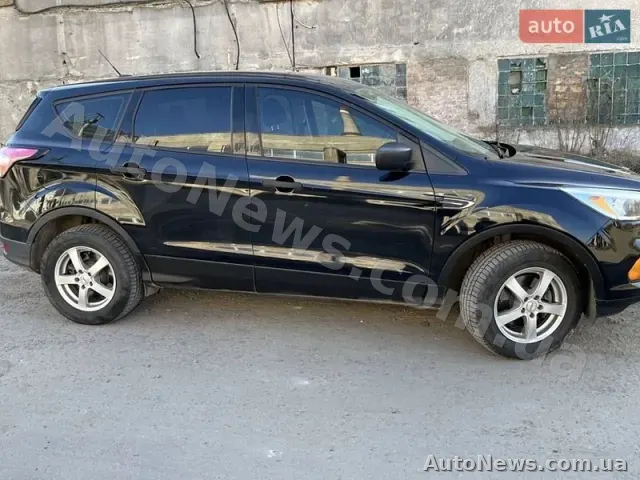 2017 Ford Escape, VIN 1FMCU0F7XHUE74382, plate АВ4495КО — photo 2 (autoria)