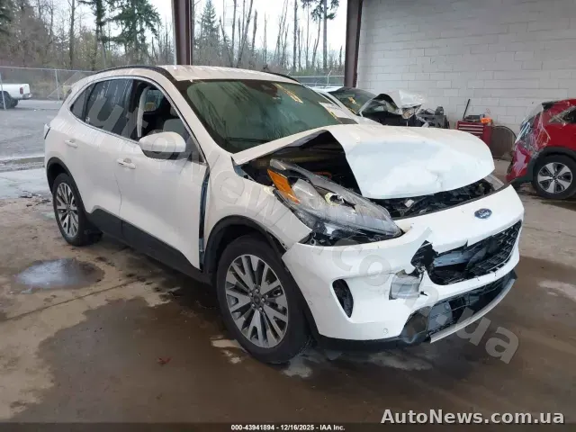 2021 Ford Escape, VIN 1FMCU9DZ7MUB16787 — фото 1 (iaai)