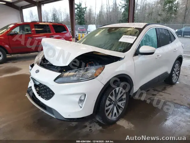 2021 Ford Escape, VIN 1FMCU9DZ7MUB16787 — фото 2 (iaai)