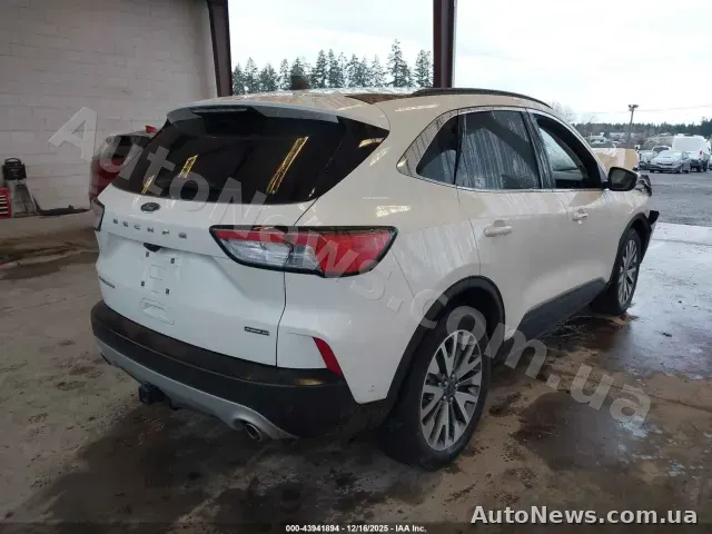 2021 Ford Escape, VIN 1FMCU9DZ7MUB16787 — фото 4 (iaai)