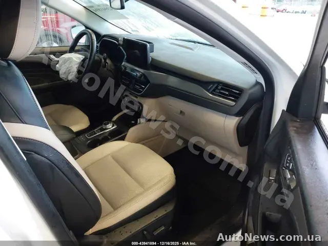 2021 Ford Escape, VIN 1FMCU9DZ7MUB16787 — фото 5 (iaai)