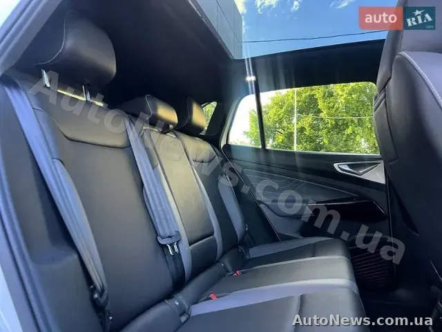 2023 Volkswagen ID.4 PRO S, VIN 1V2GNPE8XPC013692 — фото 54 (autoria)
