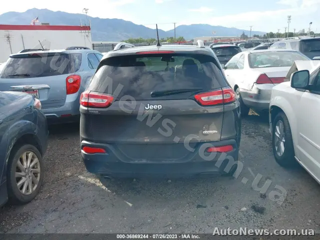 2018 Jeep Cherokee — фото 15 (iaai)