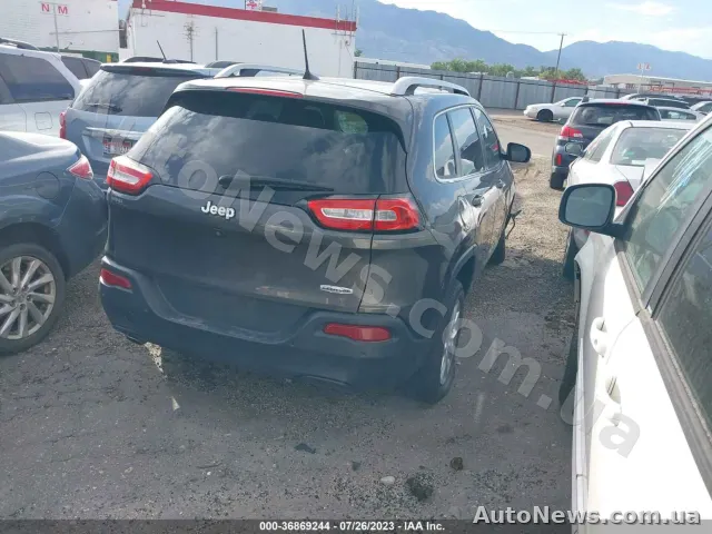 2018 Jeep Cherokee — фото 4 (iaai)
