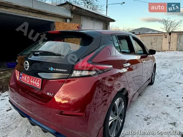 2018 Nissan Leaf, VIN 1N4AZ1CP6JC309471 — photo 4 (autoria)