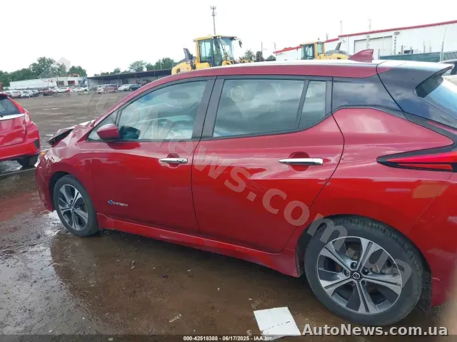 2018 Nissan Leaf, VIN 1N4AZ1CP6JC309471 — photo 32 (iaai)