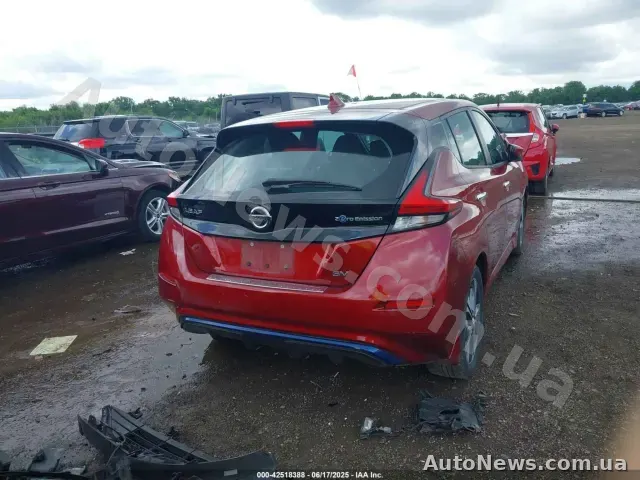 2018 Nissan Leaf, VIN 1N4AZ1CP6JC309471 — photo 34 (iaai)