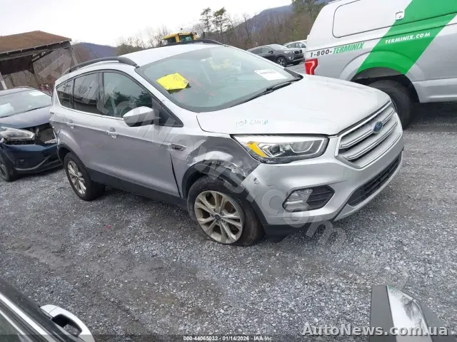 2019 Ford Escape, VIN 1FMCU9HD5KUB25709 — фото 1 (iaai)