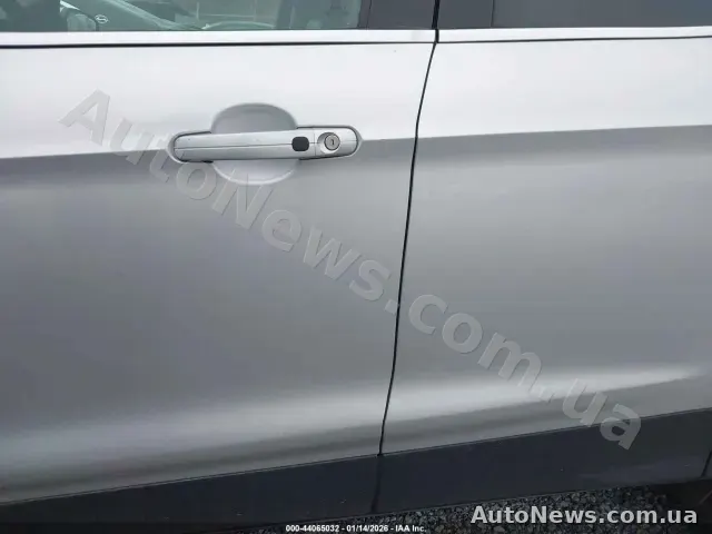 2019 Ford Escape, VIN 1FMCU9HD5KUB25709 — фото 19 (iaai)