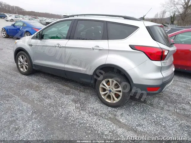 2019 Ford Escape, VIN 1FMCU9HD5KUB25709 — фото 43 (iaai)