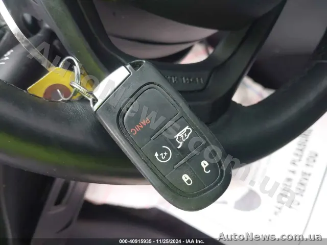 2018 Jeep Cherokee, VIN 1C4PJMBX4KD199661, nr rej. АХ7070ІО — zdjęcie 11 (iaai)