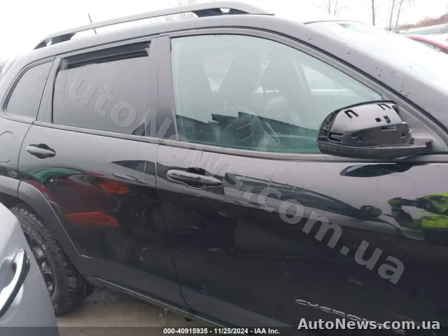 2018 Jeep Cherokee, VIN 1C4PJMBX4KD199661, nr rej. АХ7070ІО — zdjęcie 13 (iaai)