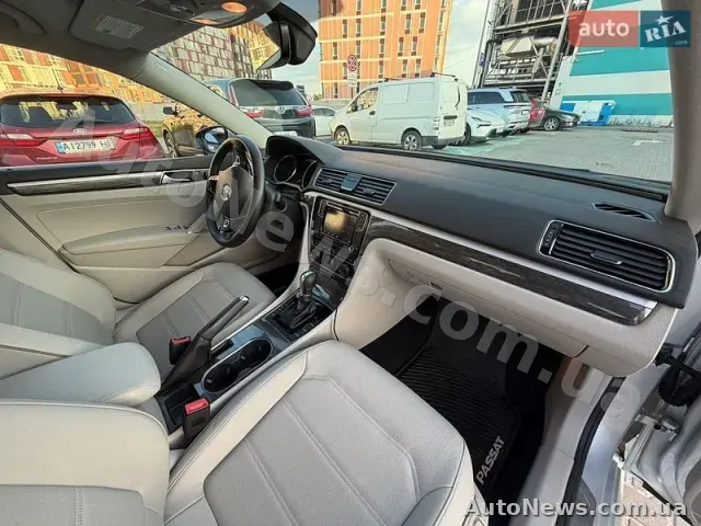 2018 Volkswagen Passat, VIN 1VWBA7A39JC020820 — фото 19 (autoria)