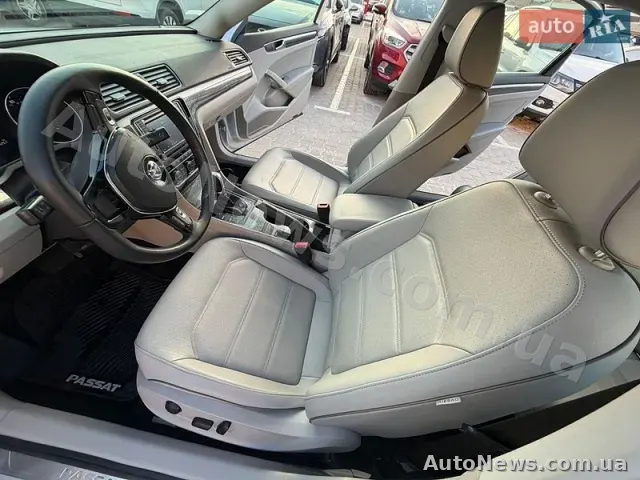 2018 Volkswagen Passat, VIN 1VWBA7A39JC020820 — фото 21 (autoria)
