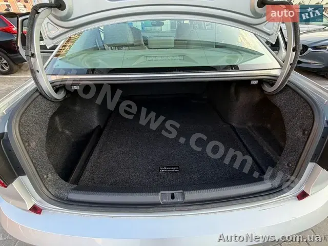2018 Volkswagen Passat, VIN 1VWBA7A39JC020820 — фото 28 (autoria)