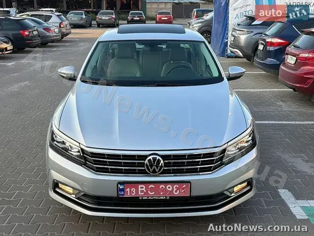 2018 Volkswagen Passat, VIN 1VWBA7A39JC020820 — фото 31 (autoria)