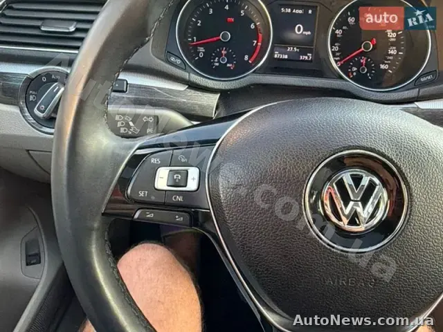 2018 Volkswagen Passat, VIN 1VWBA7A39JC020820 — фото 45 (autoria)