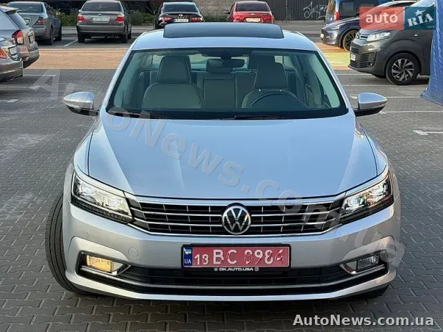 2018 Volkswagen Passat, VIN 1VWBA7A39JC020820 — фото 7 (autoria)