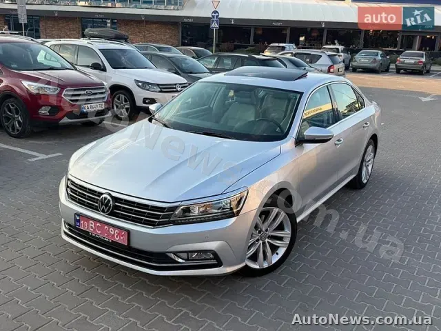 2018 Volkswagen Passat, VIN 1VWBA7A39JC020820 — фото 8 (autoria)