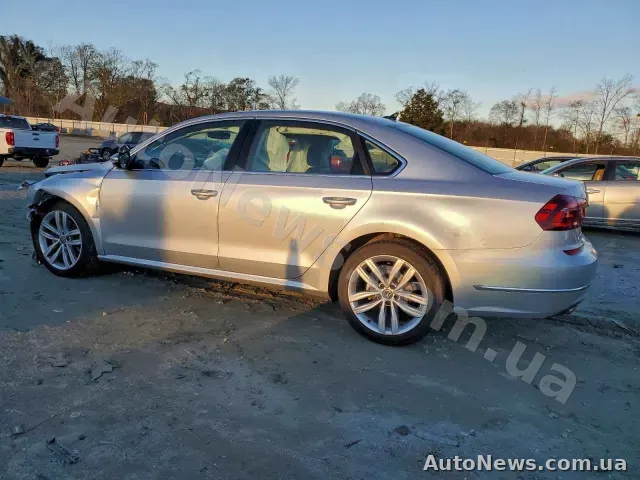 2018 Volkswagen Passat, VIN 1VWBA7A39JC020820 — фото 2 (copart)