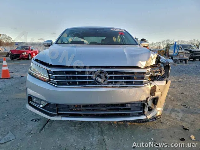 2018 Volkswagen Passat, VIN 1VWBA7A39JC020820 — фото 5 (copart)
