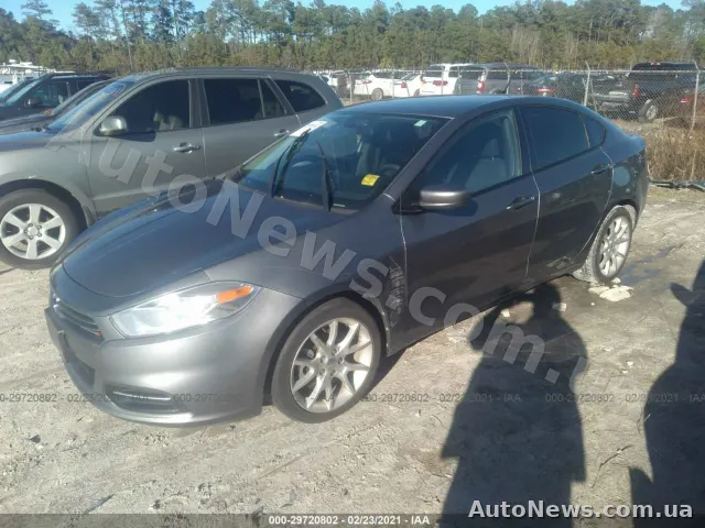 2013 Dodge Dart — photo 2 (iaai)