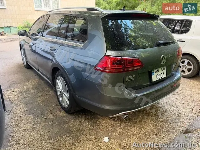 2017 Volkswagen Golf, VIN 3VWH17AU0HM533482, plate ВМ0801ЕО — photo 3 (autoria)