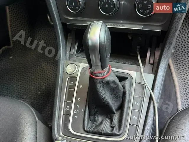 2017 Volkswagen Golf, VIN 3VWH17AU0HM533482, plate ВМ0801ЕО — photo 9 (autoria)