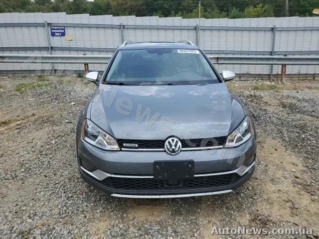 2017 Volkswagen Golf, VIN 3VWH17AU0HM533482, plate ВМ0801ЕО — photo 19 (copart)