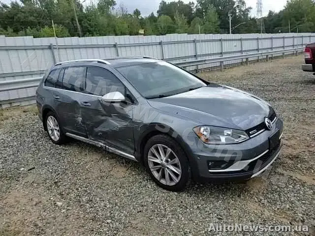 2017 Volkswagen Golf, VIN 3VWH17AU0HM533482, plate ВМ0801ЕО — photo 27 (copart)