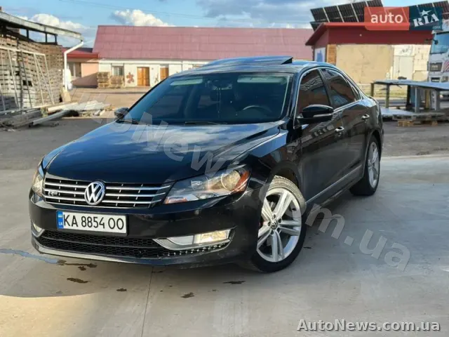 2013 Volkswagen Passat, VIN 1VWCS7A31EC034976, госномер КА8854ОО — фото 1 (autoria)