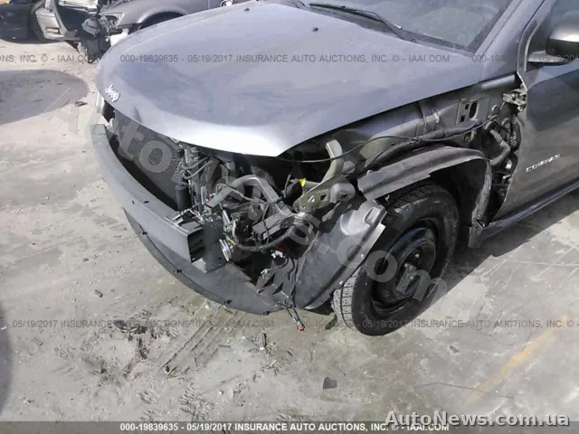 2012 Jeep Compass — фото 6 (iaai)