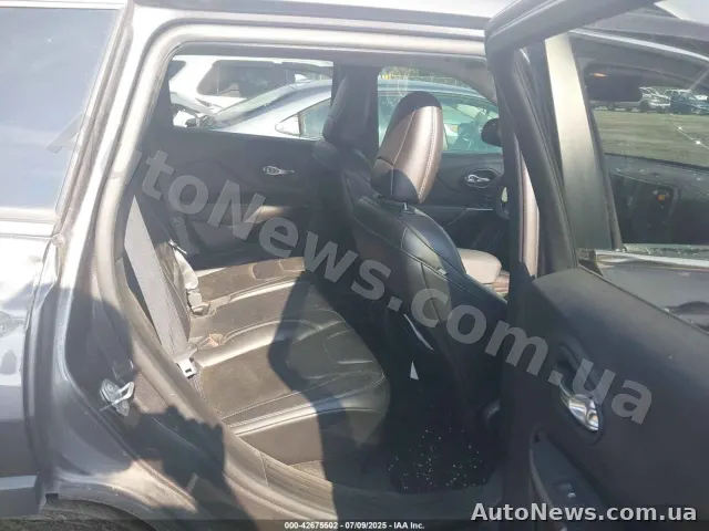 2019 Jeep Cherokee, VIN 1C4PJLLB4LD568694, госномер АІ6057ТС — фото 8 (iaai)
