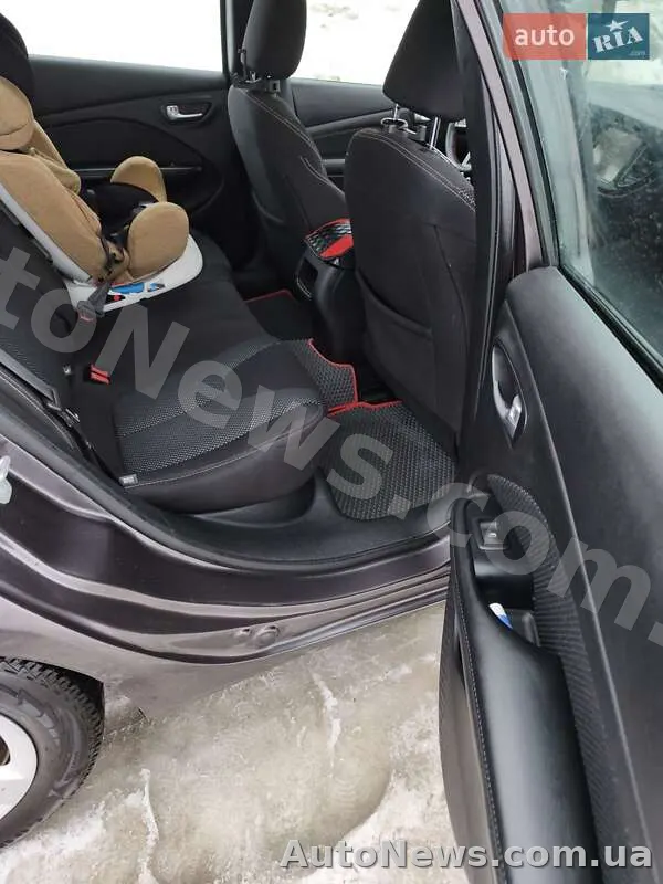 2015 Dodge Dart — фото 13 (autoria)