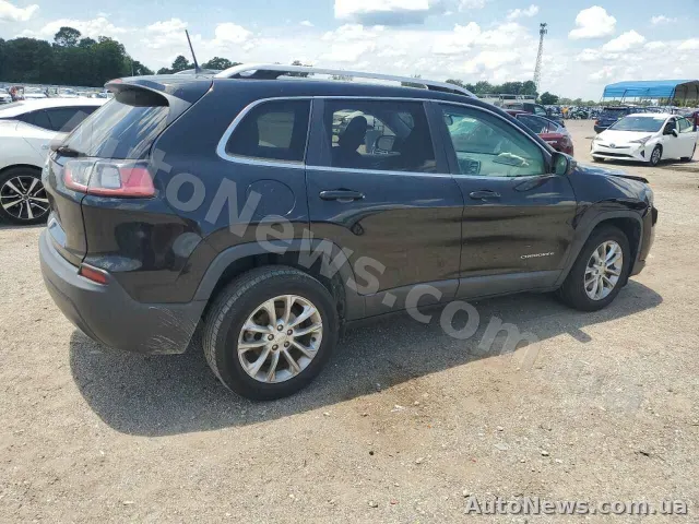 2019 Jeep Cherokee, VIN 1C4PJLCB1KD376728, nr rej. АТ0293ІО — zdjęcie 3 (copart)