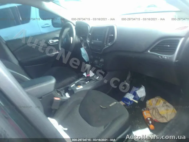 2019 Jeep Cherokee, VIN 1C4PJLCB1KD376728, nr rej. АТ0293ІО — zdjęcie 5 (iaai)