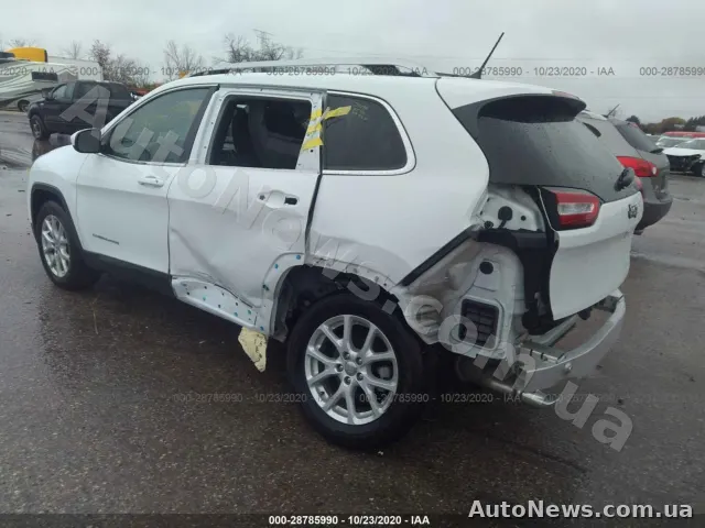 2017 Jeep Cherokee — photo 3 (iaai)