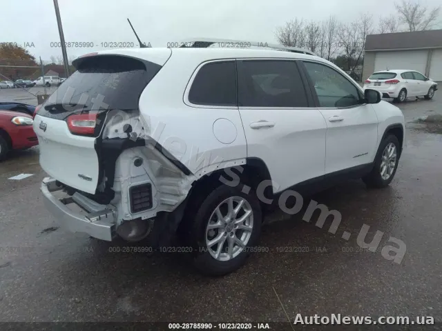 2017 Jeep Cherokee — photo 4 (iaai)