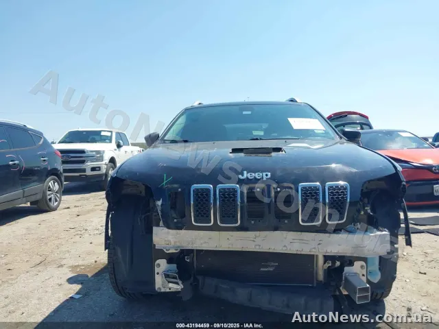 2019 Jeep Cherokee — zdjęcie 6 (iaai)
