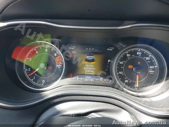 2019 Jeep Cherokee — zdjęcie 7 (iaai)