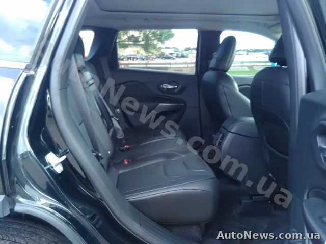 2019 Jeep Cherokee — zdjęcie 15 (manheim)