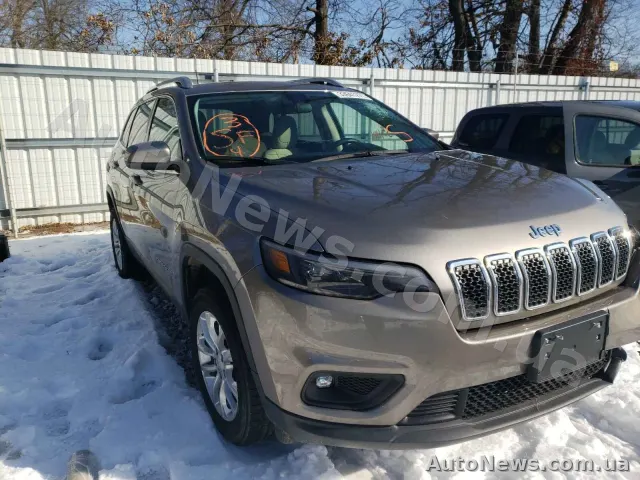 2018 Jeep Cherokee, VIN 1C4PJLCB6KD325970, госномер АВ7210ІН — фото 1 (copart)